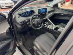 Peugeot 3008 2022 Musta