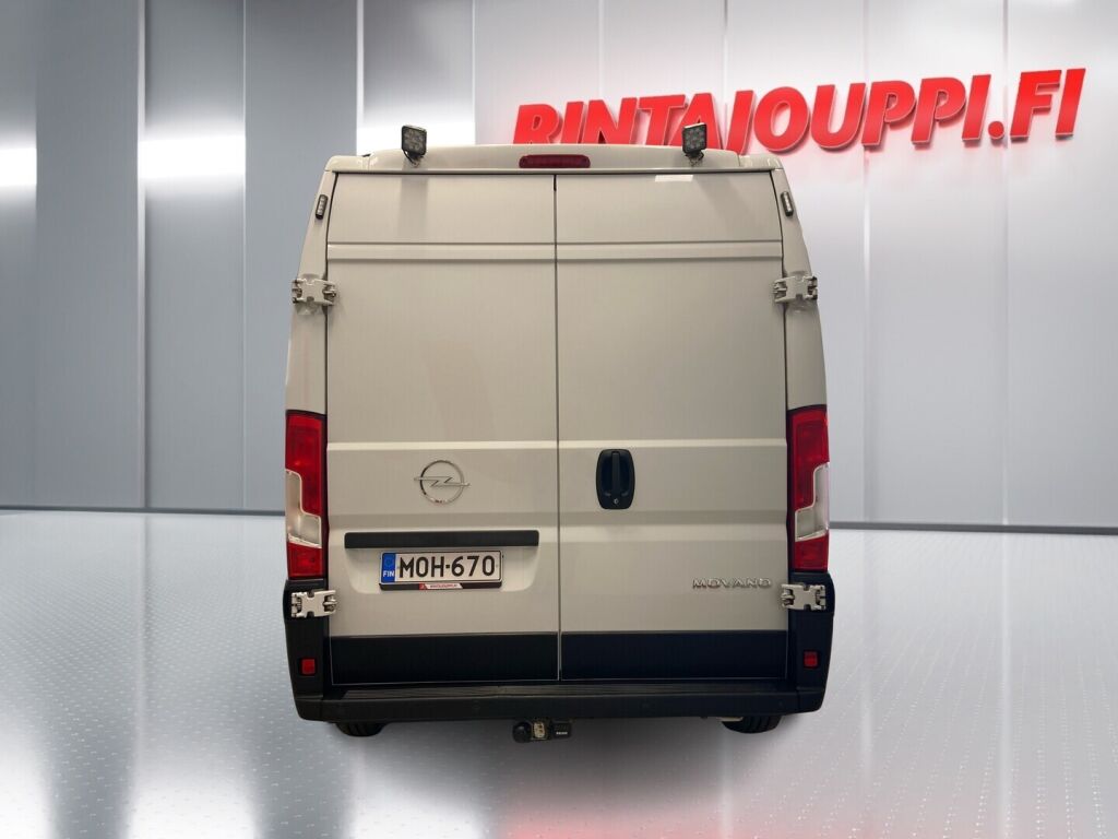 Opel Movano 2022 Musta
