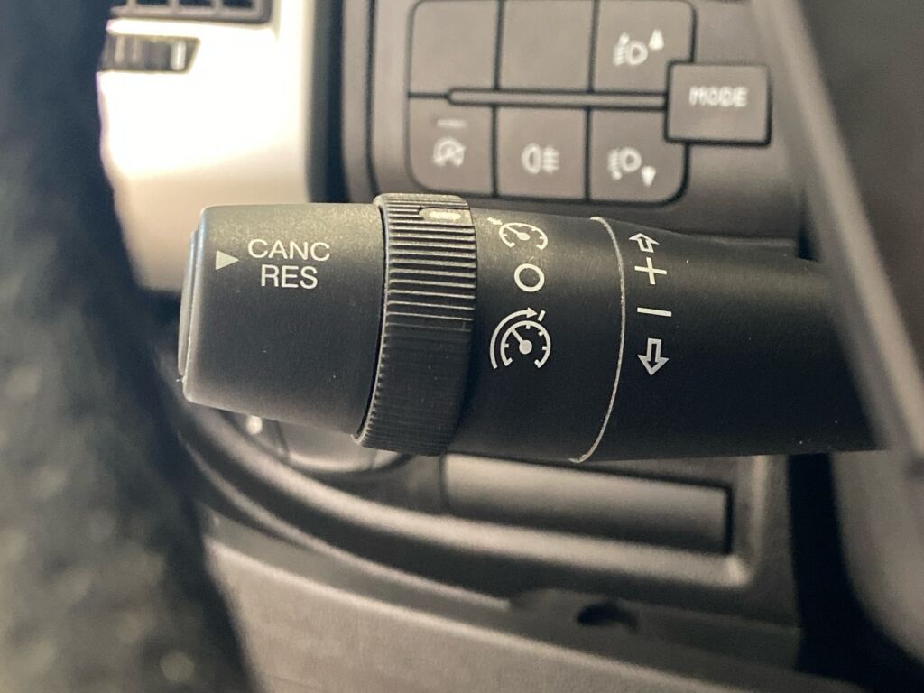 Opel Movano 2022 Musta