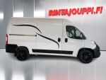 Opel Movano 2022 Musta