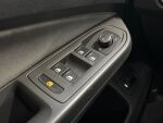 Volkswagen Golf 2022 Valkoinen