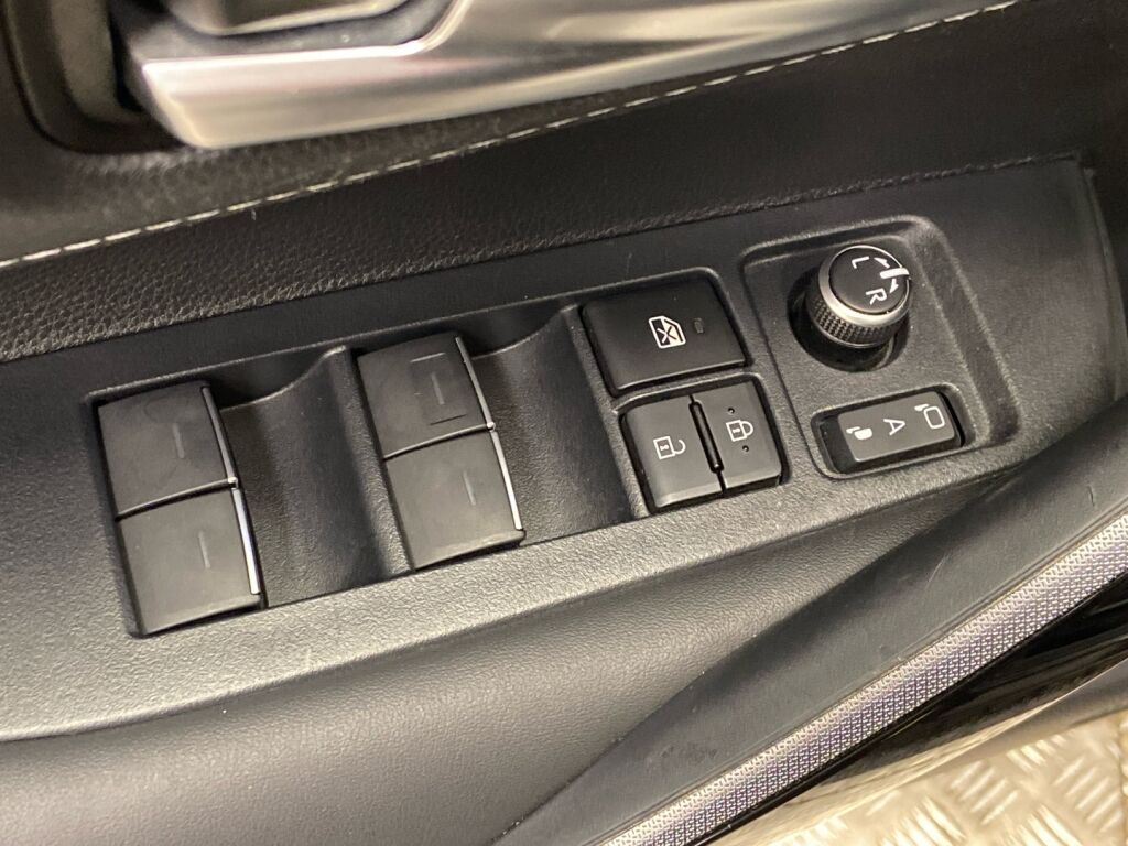 Toyota Corolla 2022 Musta