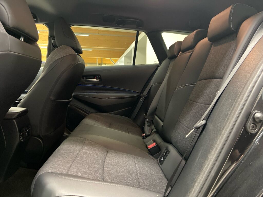 Toyota Corolla 2022 Musta