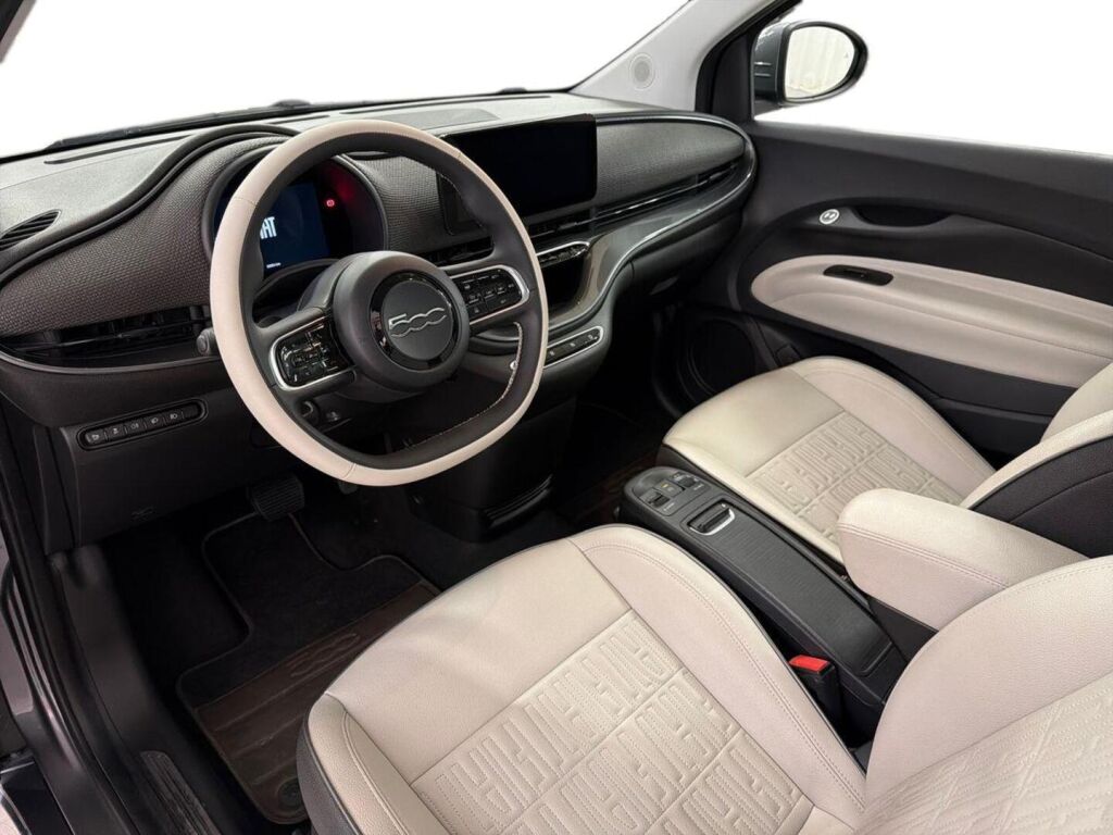 Fiat 500e 2022 Harmaa