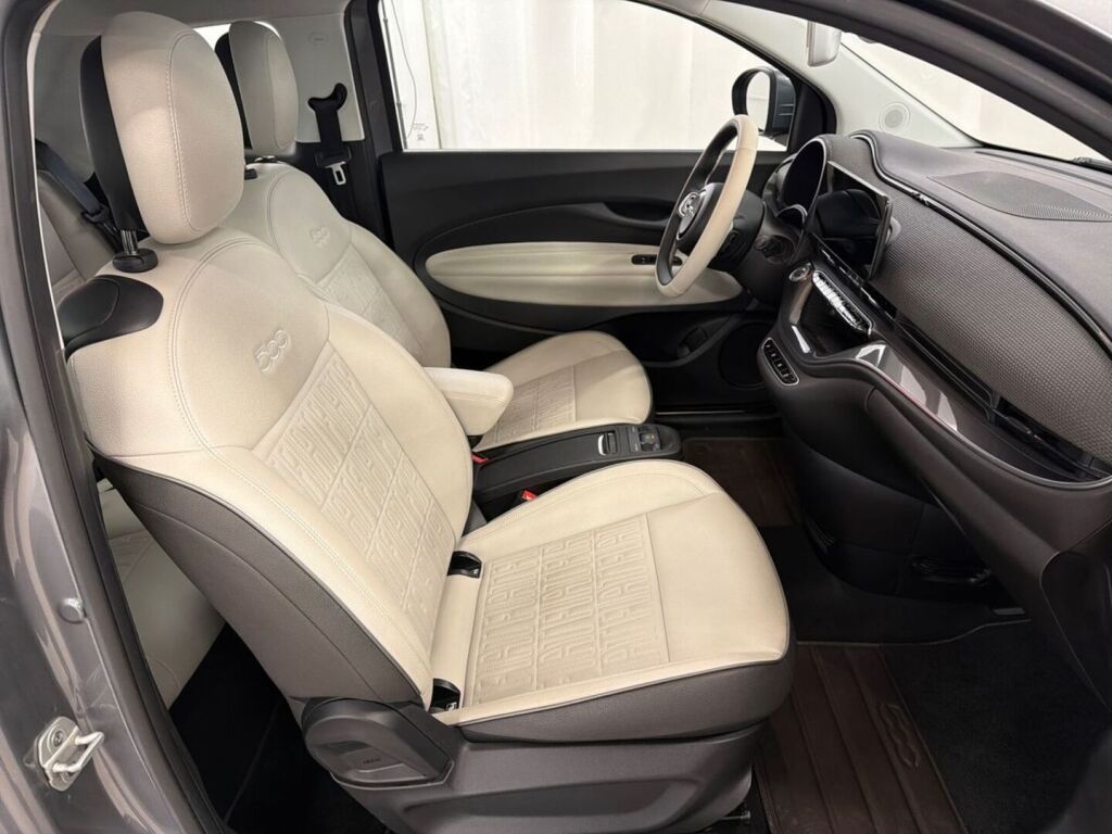 Fiat 500e 2022 Harmaa