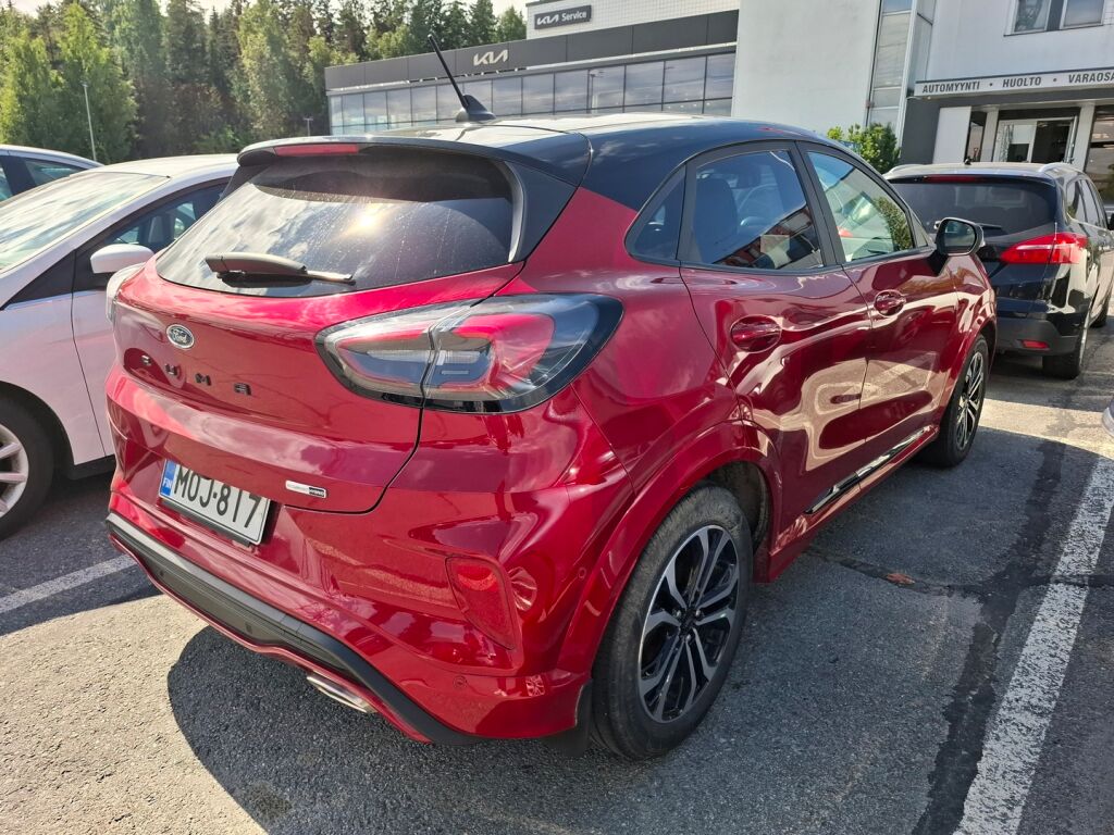 Ford Puma 2022 Punainen