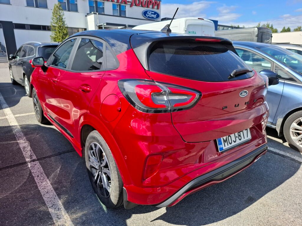 Ford Puma 2022 Punainen