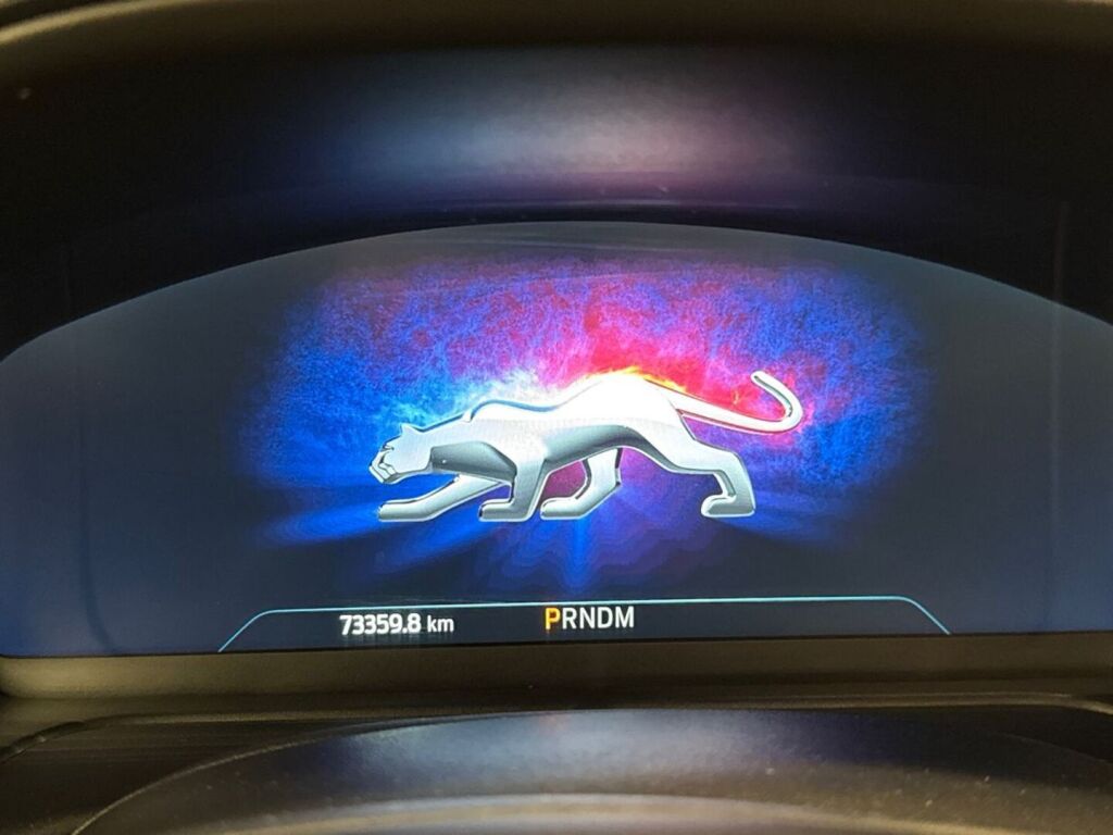 Ford Puma 2022 Punainen