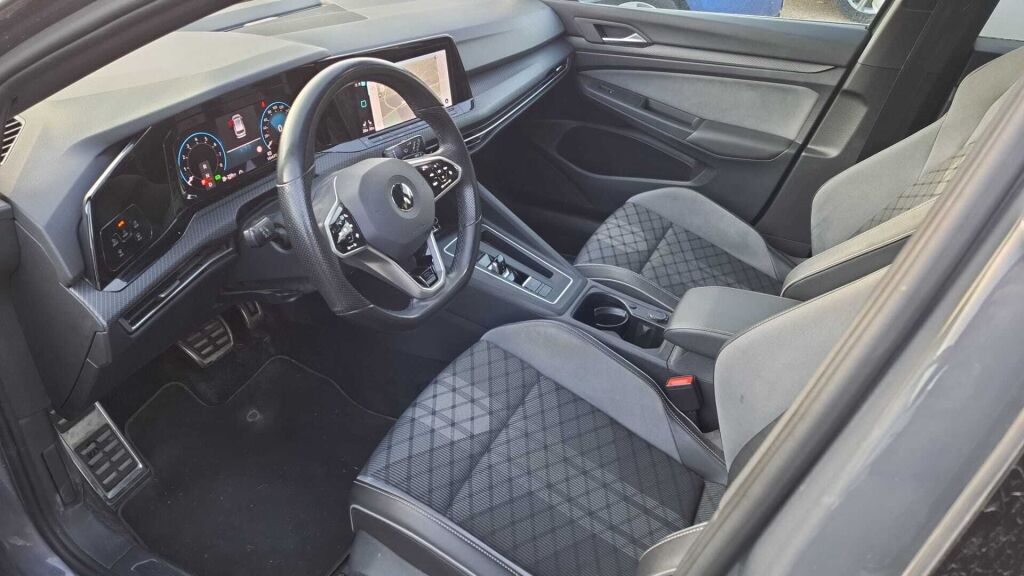 Volkswagen Golf 2022 Harmaa