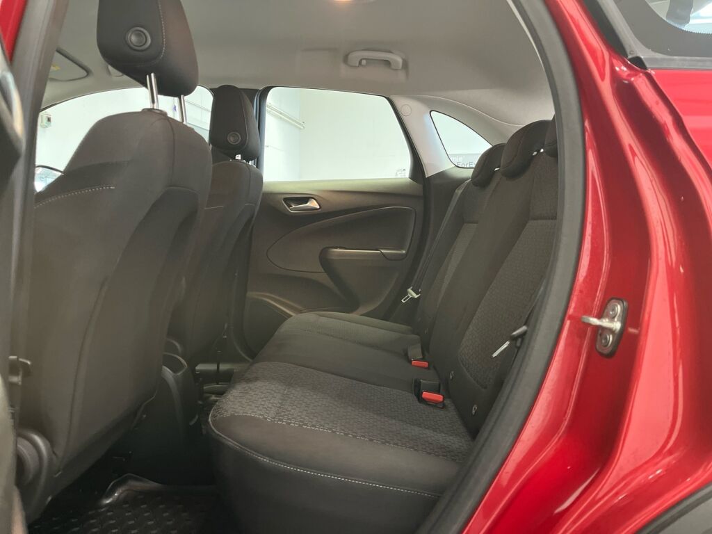 Opel Crossland 2022 Punainen