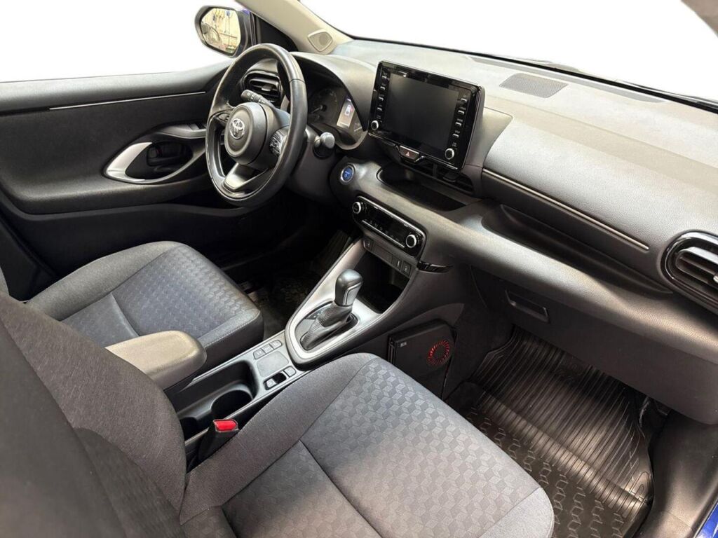 Toyota Yaris 2022 Sininen