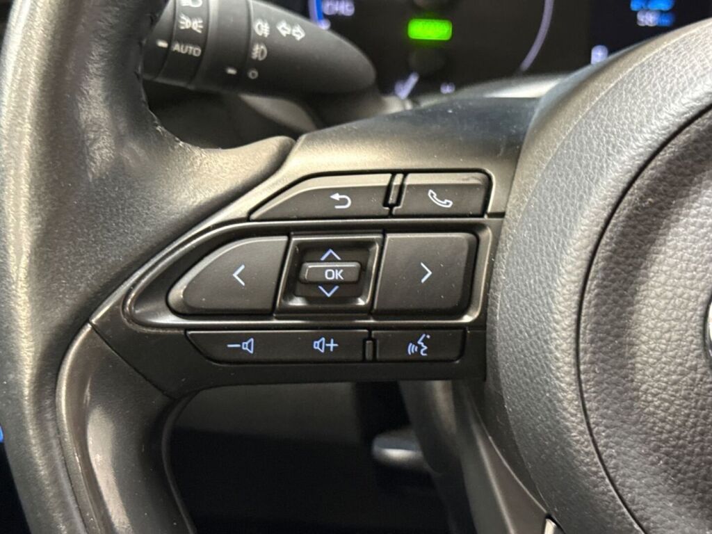 Toyota Yaris 2022 Sininen