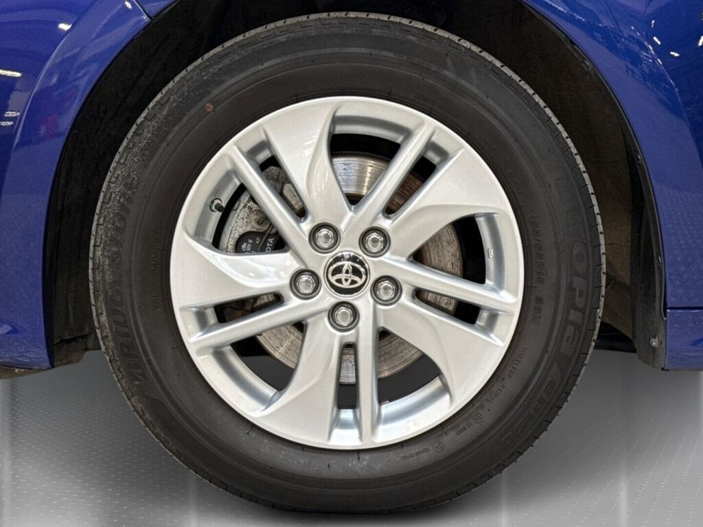 Toyota Yaris 2022 Sininen