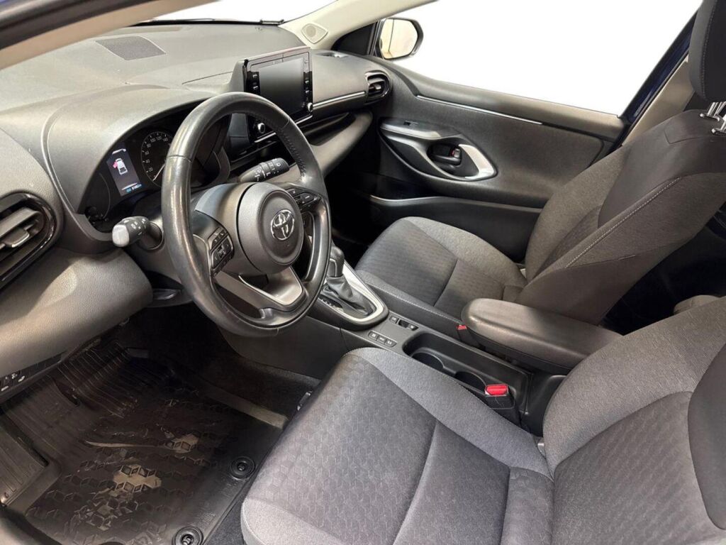 Toyota Yaris 2022 Sininen