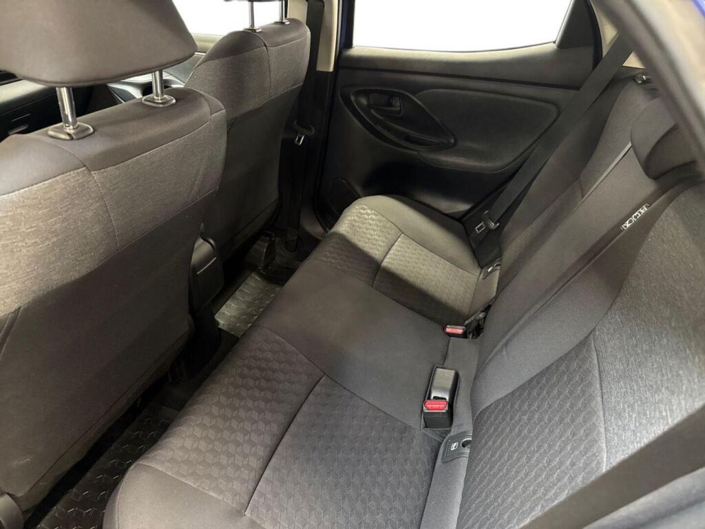 Toyota Yaris 2022 Sininen