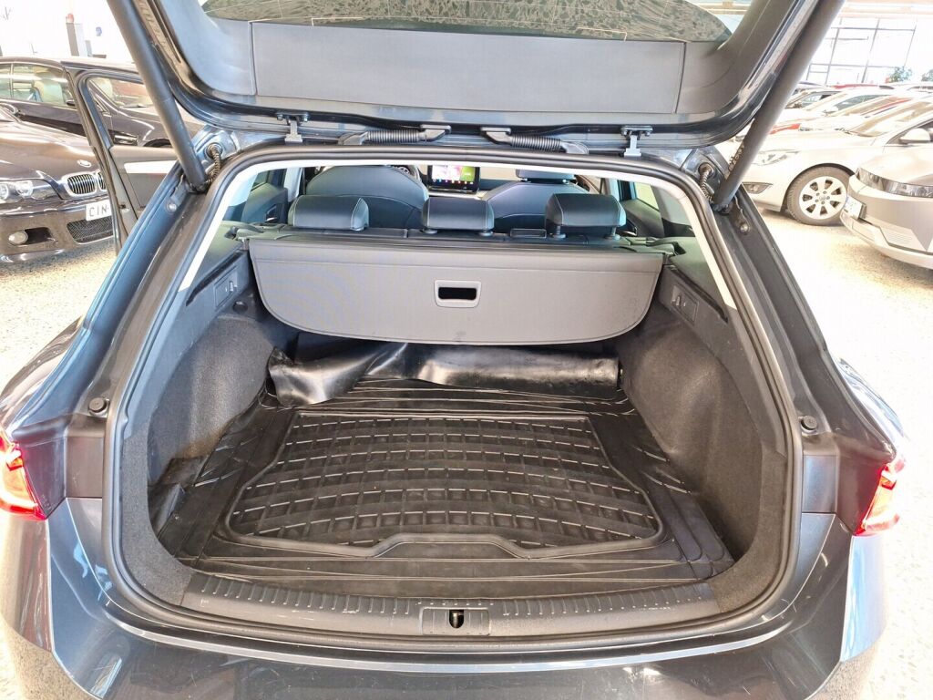 Seat Leon Sportstourer 2022 Harmaa