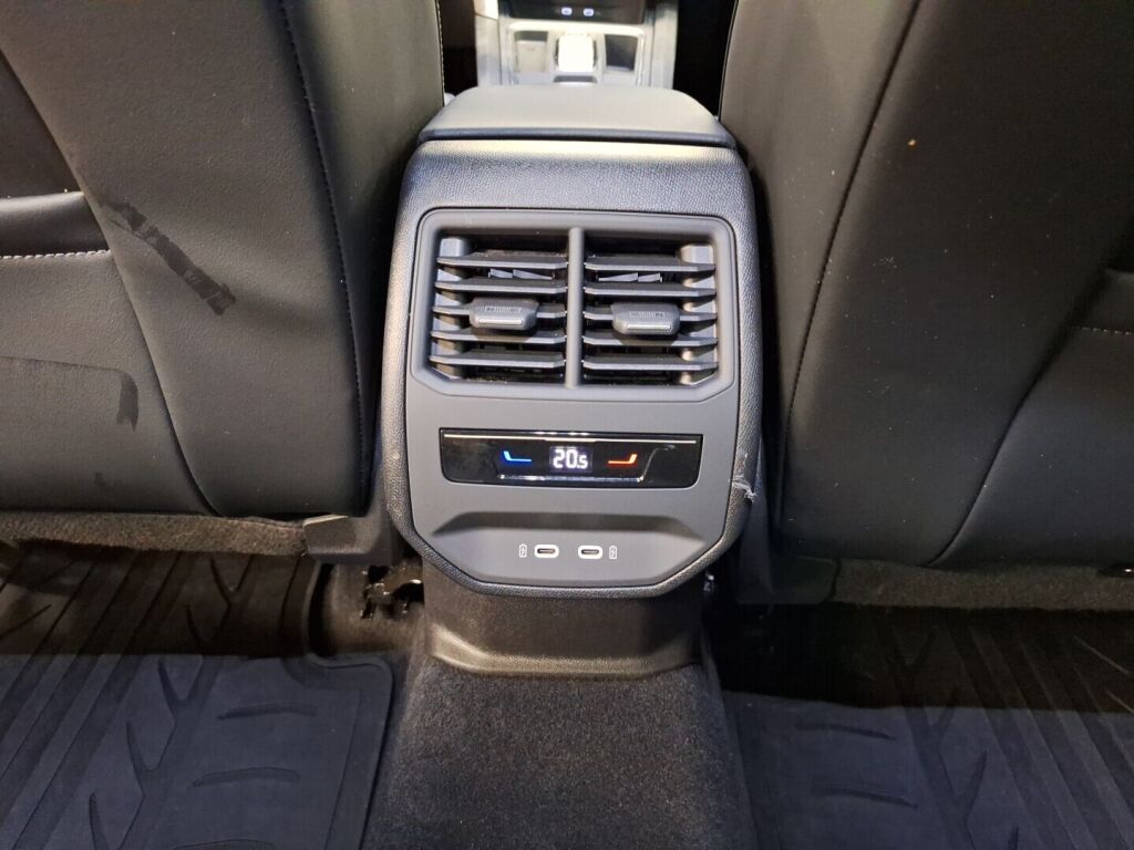 Seat Leon Sportstourer 2022 Harmaa