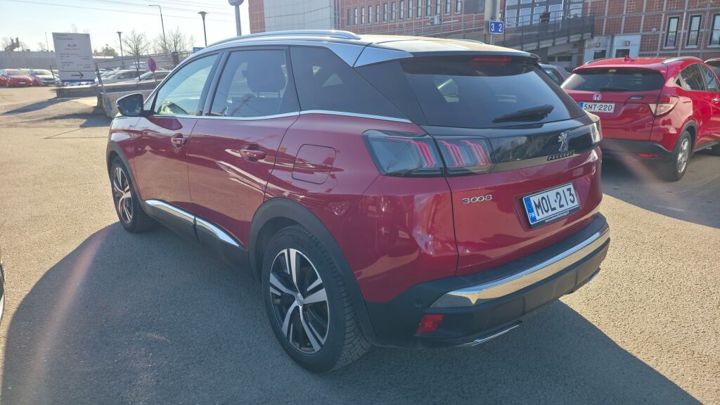 Peugeot 3008 2022 Punainen