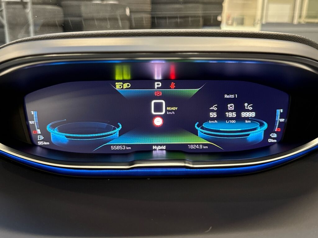 Peugeot 3008 2022 Punainen