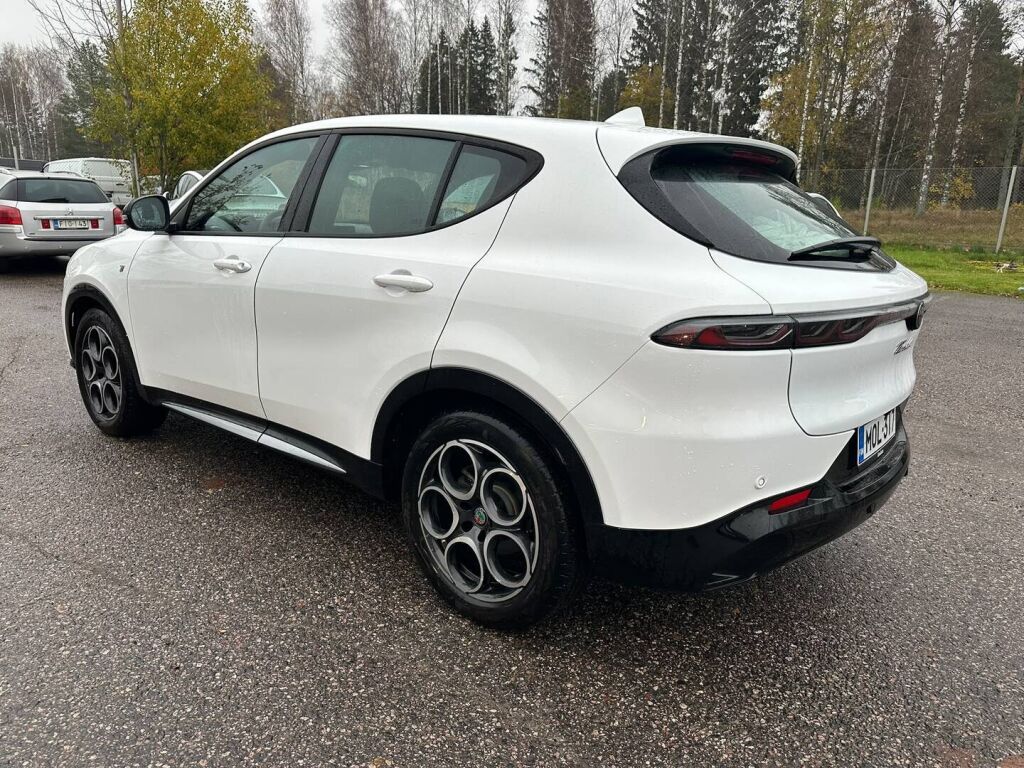 Alfa Romeo Tonale 2023 Valkoinen