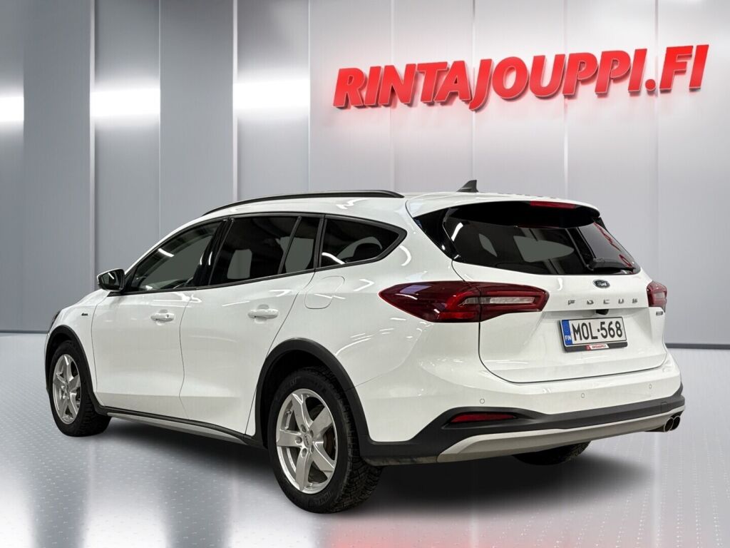 Ford Focus 2023 Valkoinen