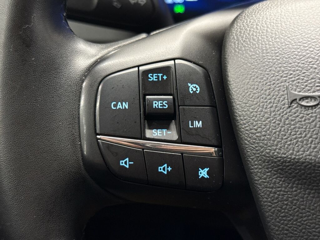 Ford Focus 2023 Valkoinen