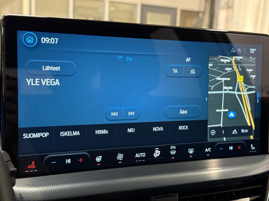 Ford Focus 2023 Valkoinen