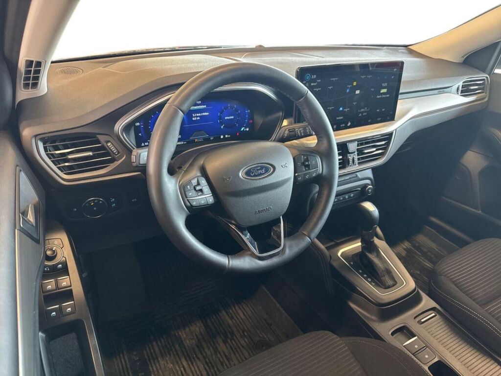 Ford Focus 2023 Metallinhohto Musta (Agate Black Metallic)