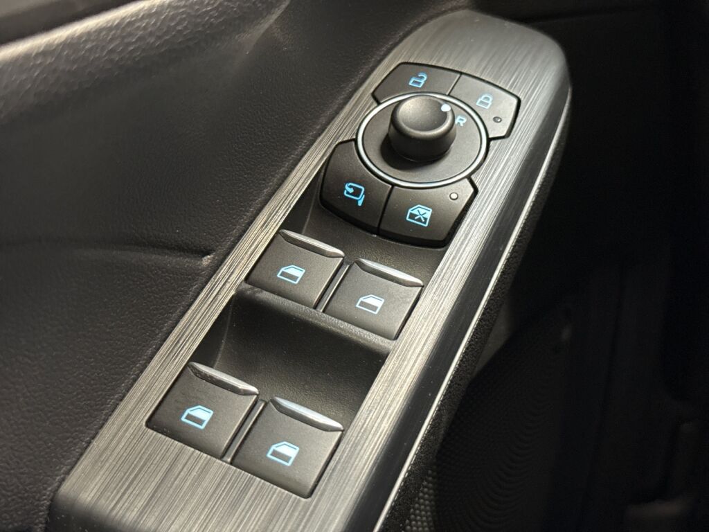 Ford Kuga 2023 Sininen