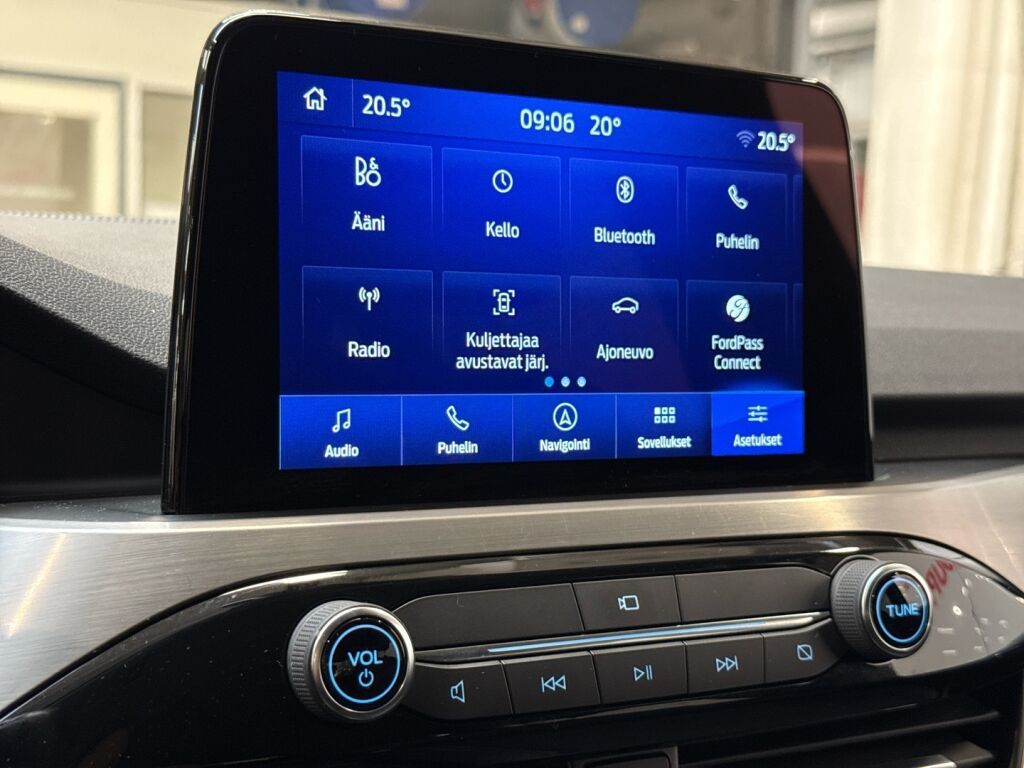 Ford Kuga 2023 Sininen
