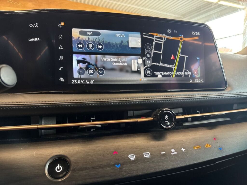 Nissan Ariya 2022 Monivär.