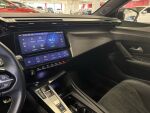 Peugeot 308 2023 Vihreä