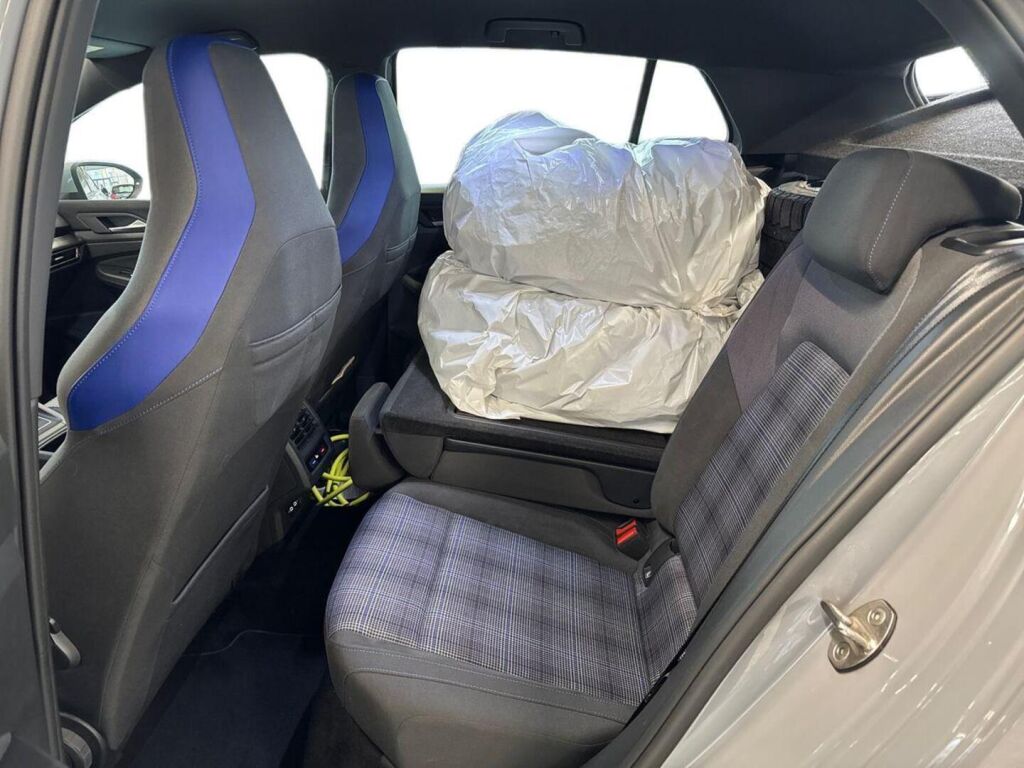 Volkswagen Golf 2020 Harmaa