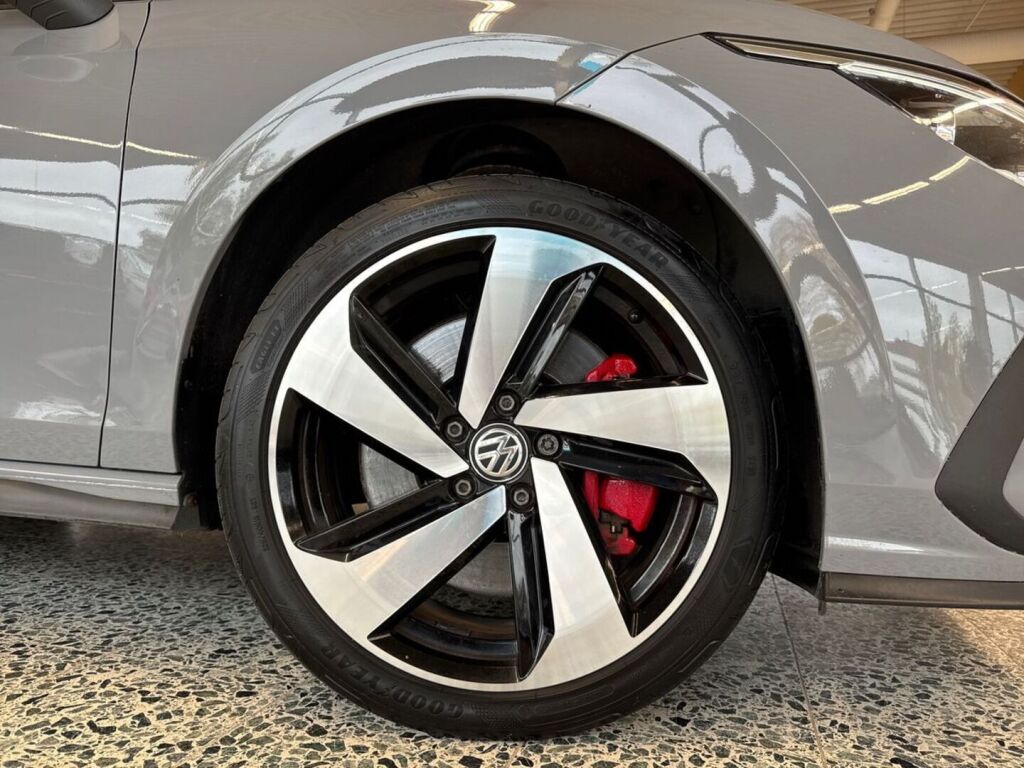 Volkswagen Golf 2020 Harmaa
