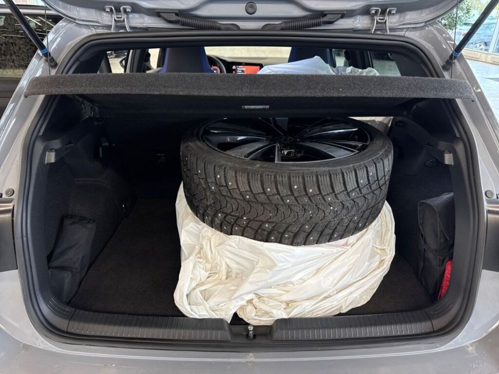 Volkswagen Golf 2020 Harmaa