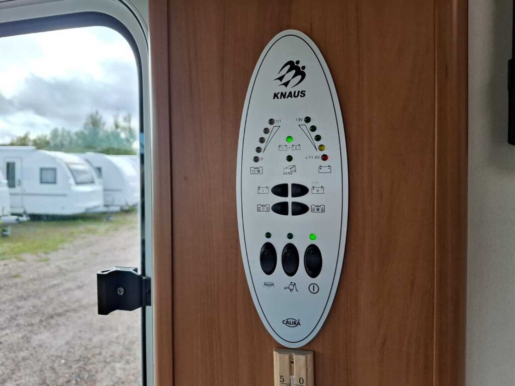 Knaus SportLiner I R04 2010 Harmaa