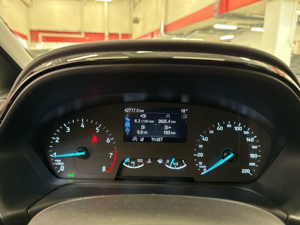 Ford Fiesta 2023 Punainen