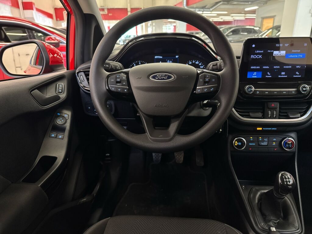 Ford Fiesta 2023 Punainen