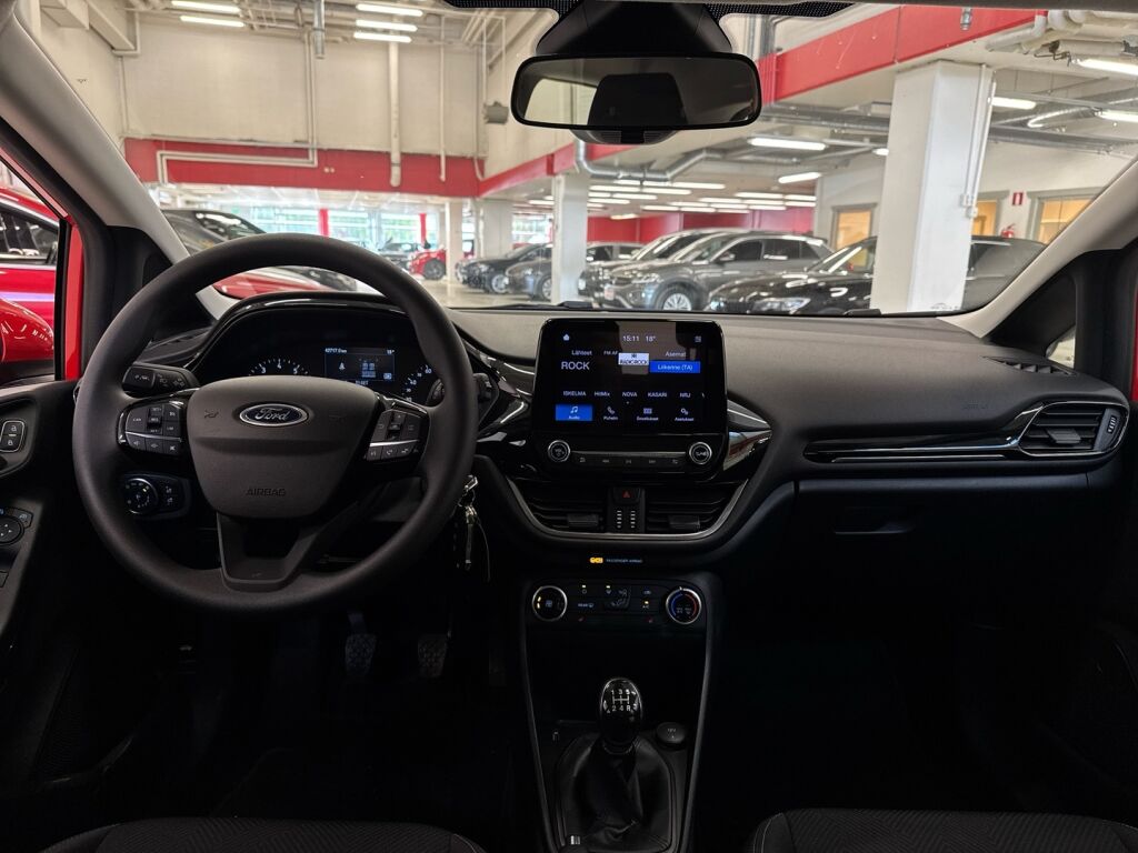 Ford Fiesta 2023 Punainen