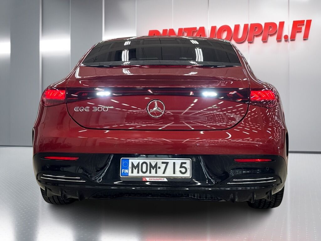 Mercedes-Benz EQE 2023 Punainen