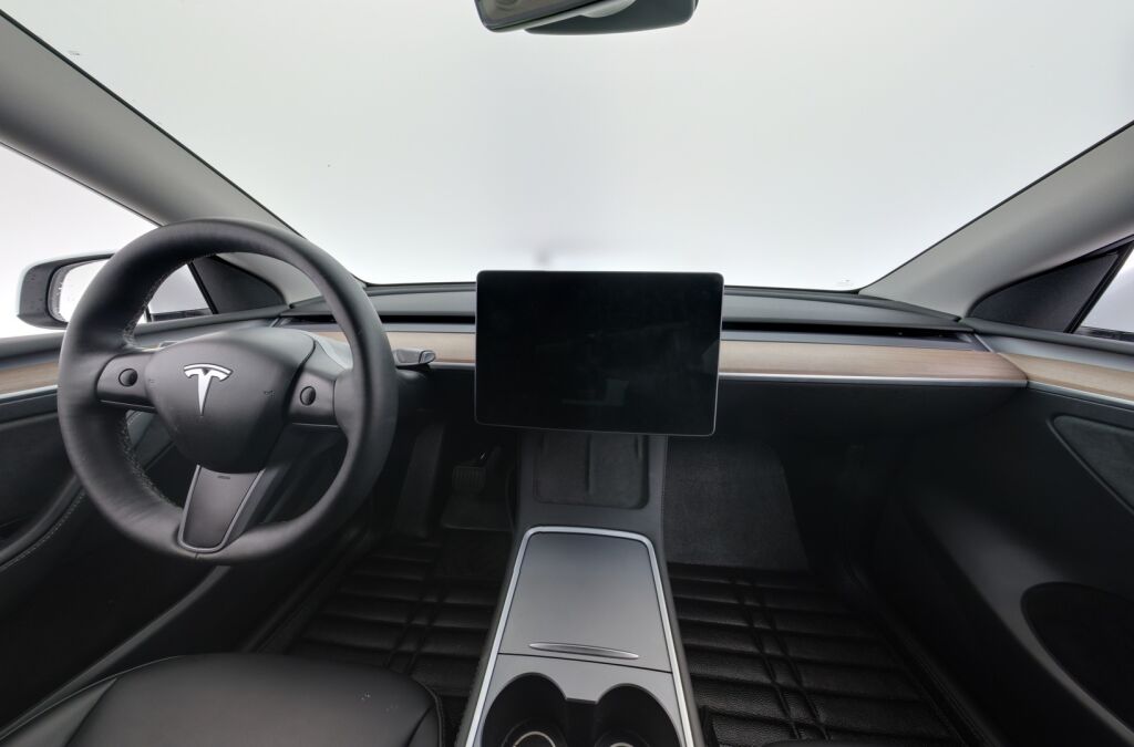 Tesla Model Y 2022 Valkoinen