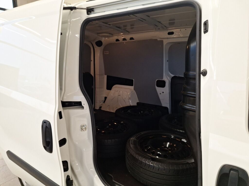 Fiat Doblo 2023 Valkoinen