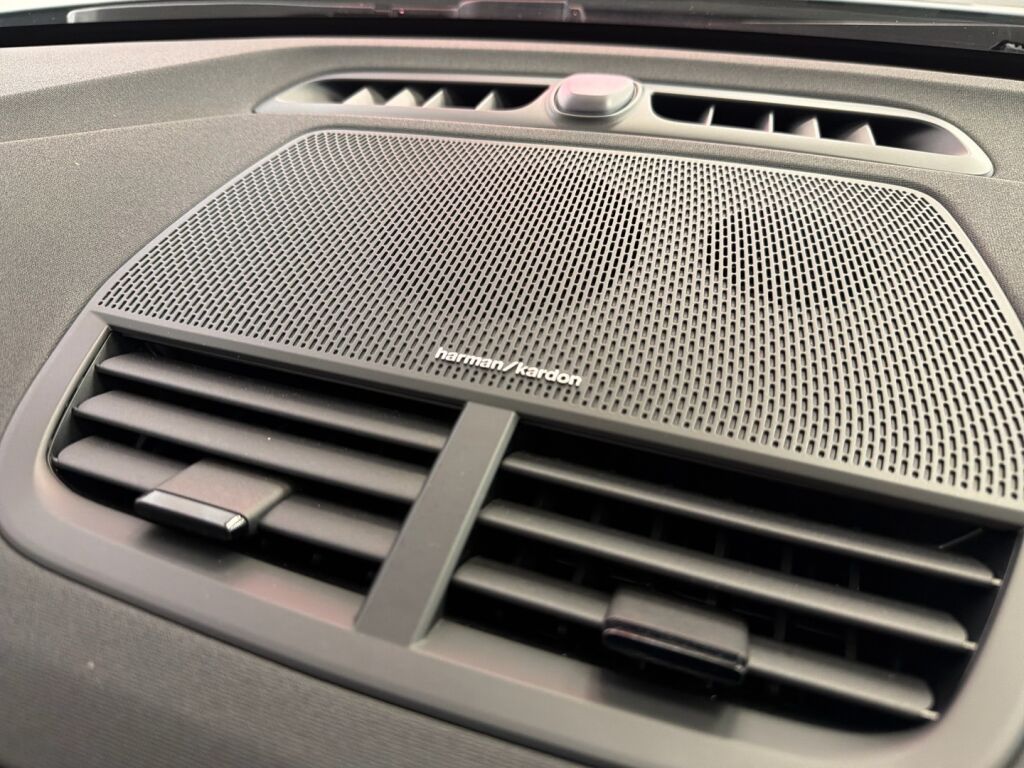 Polestar 2 2023 Harmaa