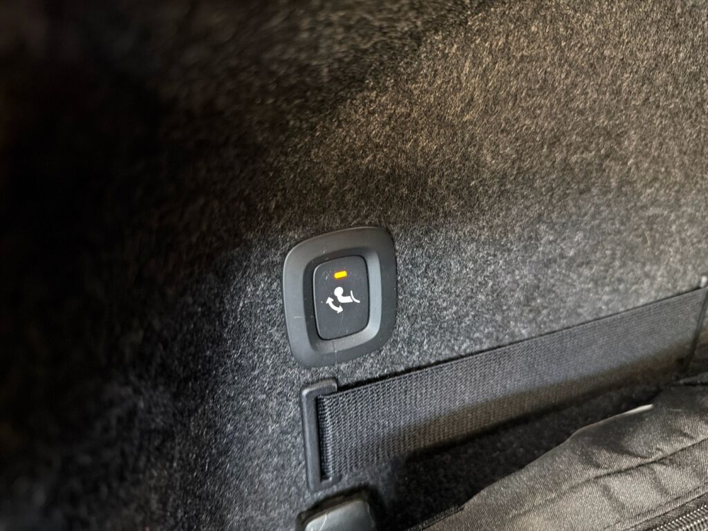 Polestar 2 2023 Harmaa