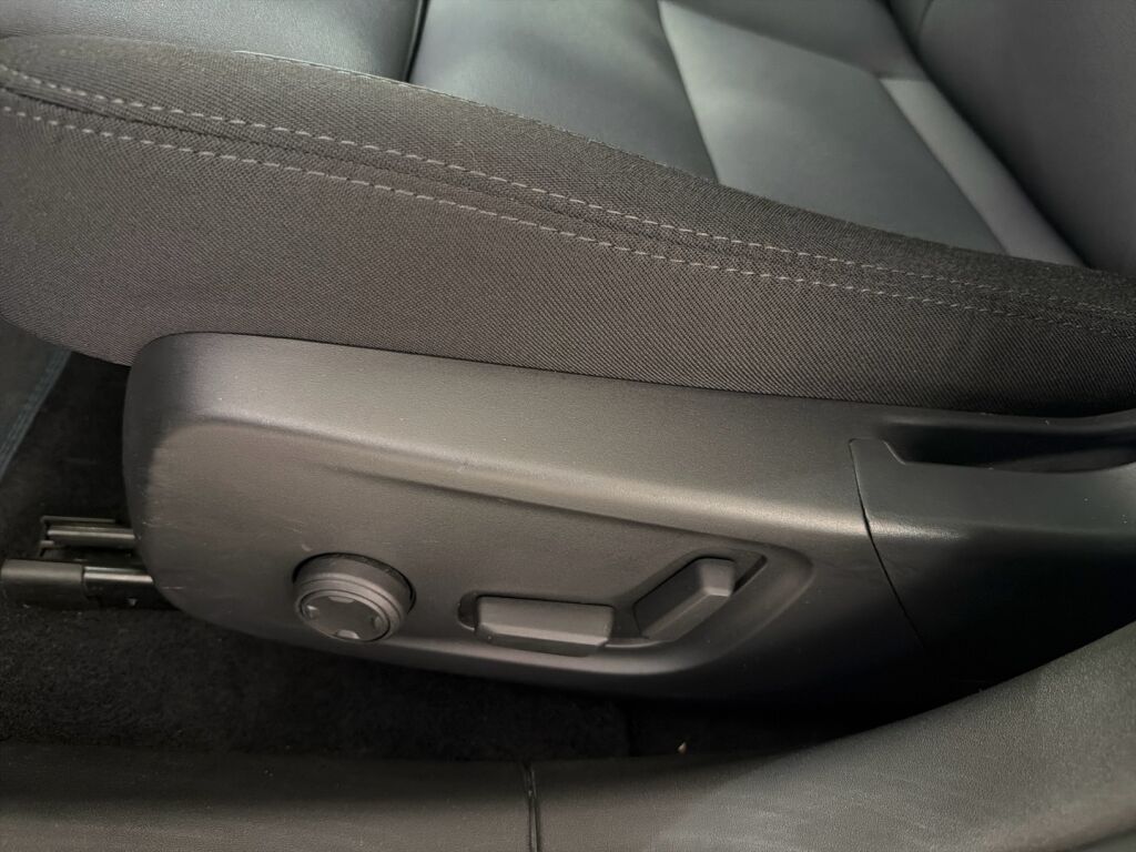 Polestar 2 2023 Harmaa