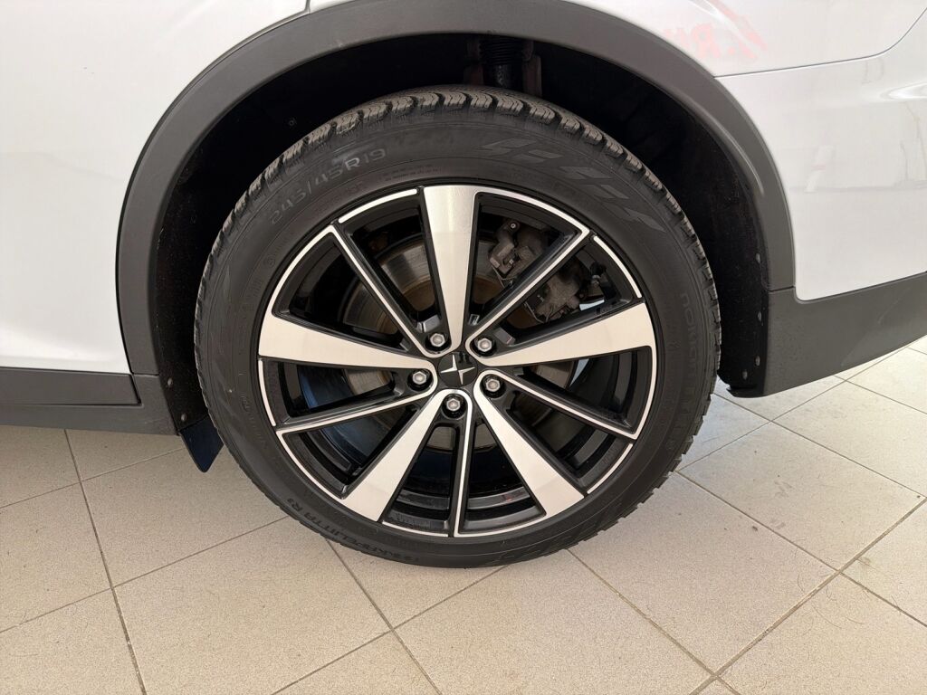 Polestar 2 2023 Harmaa