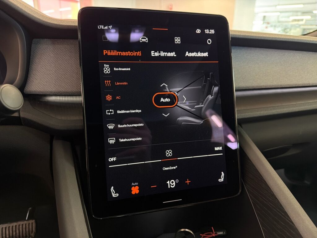 Polestar 2 2023 Harmaa