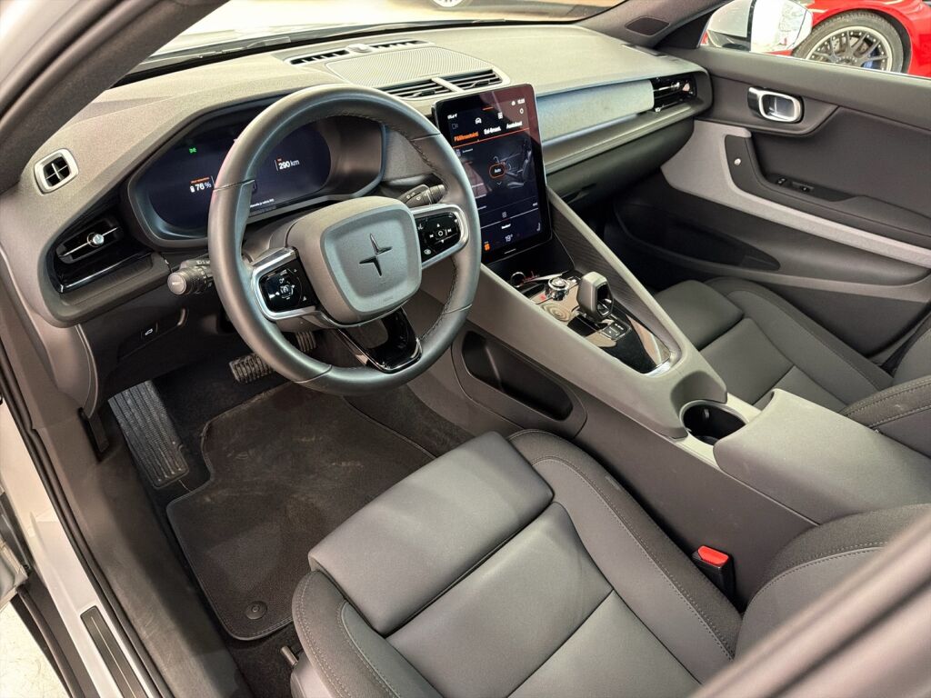 Polestar 2 2023 Harmaa