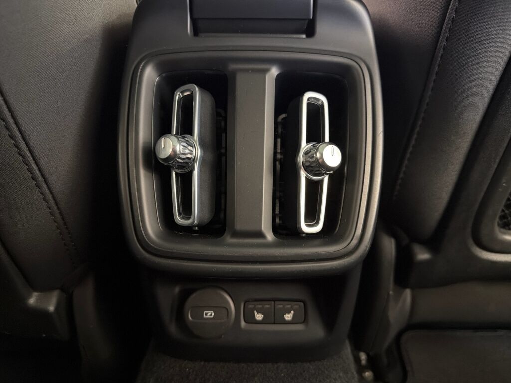 Polestar 2 2023 Harmaa