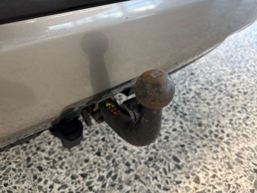 Toyota RAV4 2022 Harmaa